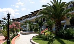 Aparthotel Ioli Village